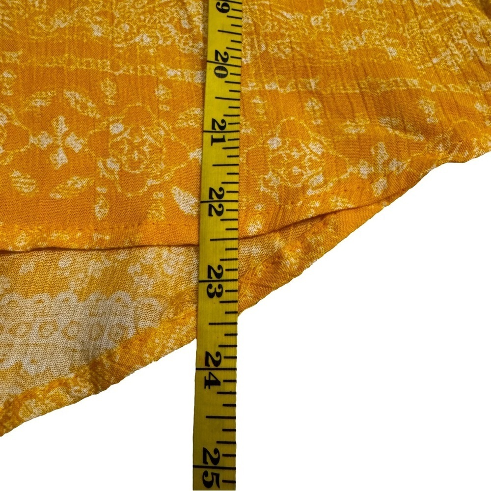 Xhilaration Yellow White Floral Short Sleeves Top Shirt Crochet on Front NWOT - Picture 11 of 13